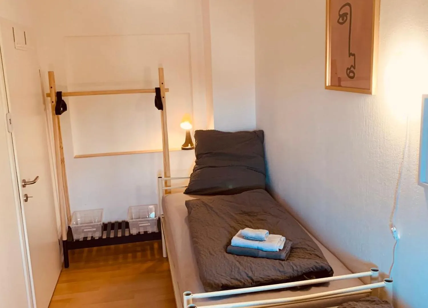 Felix Living 6, Modern & Cozy 3 Zimmer Wohnung, Balkon, Parkplatz Salzweg 0*,